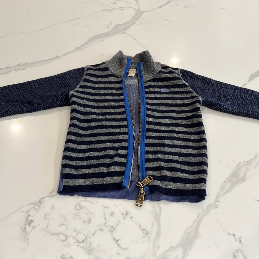 Burberry sweater